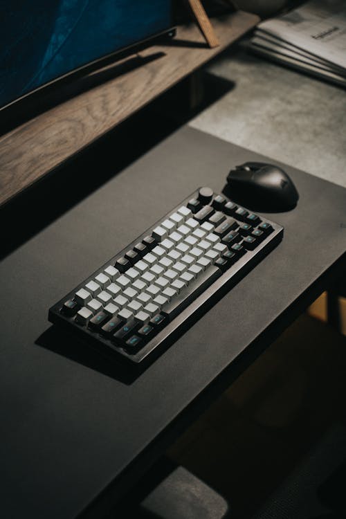 Mechanical Keyboard Buying Guide: Switches, Sizes, and What Actually Matters